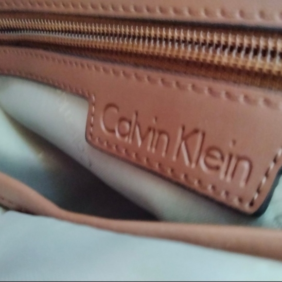 Calvin Klein Florence Tote - Picture 4 of 6